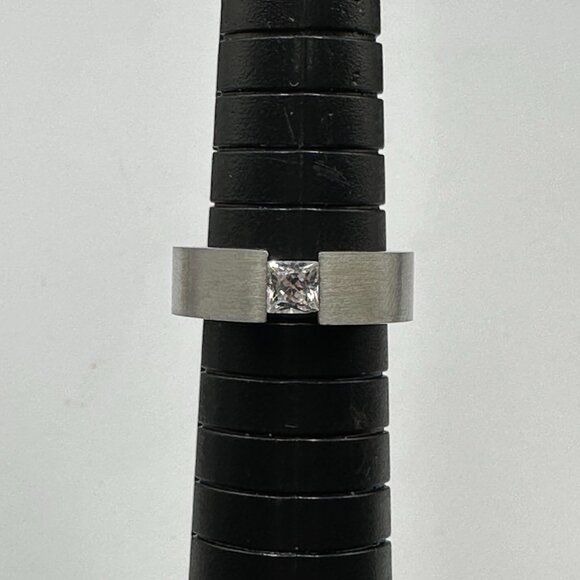 Stainless Steel Ring Size 6.5 Channel Set Clear Princess Cut Stone Modern Band - Picture 2 of 10